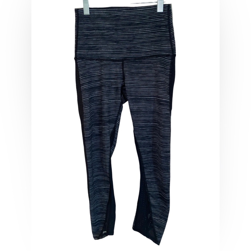 Lululemon Women Cropped Capri Leggings ‎ Size 4 Black CA 35801 RN 106259